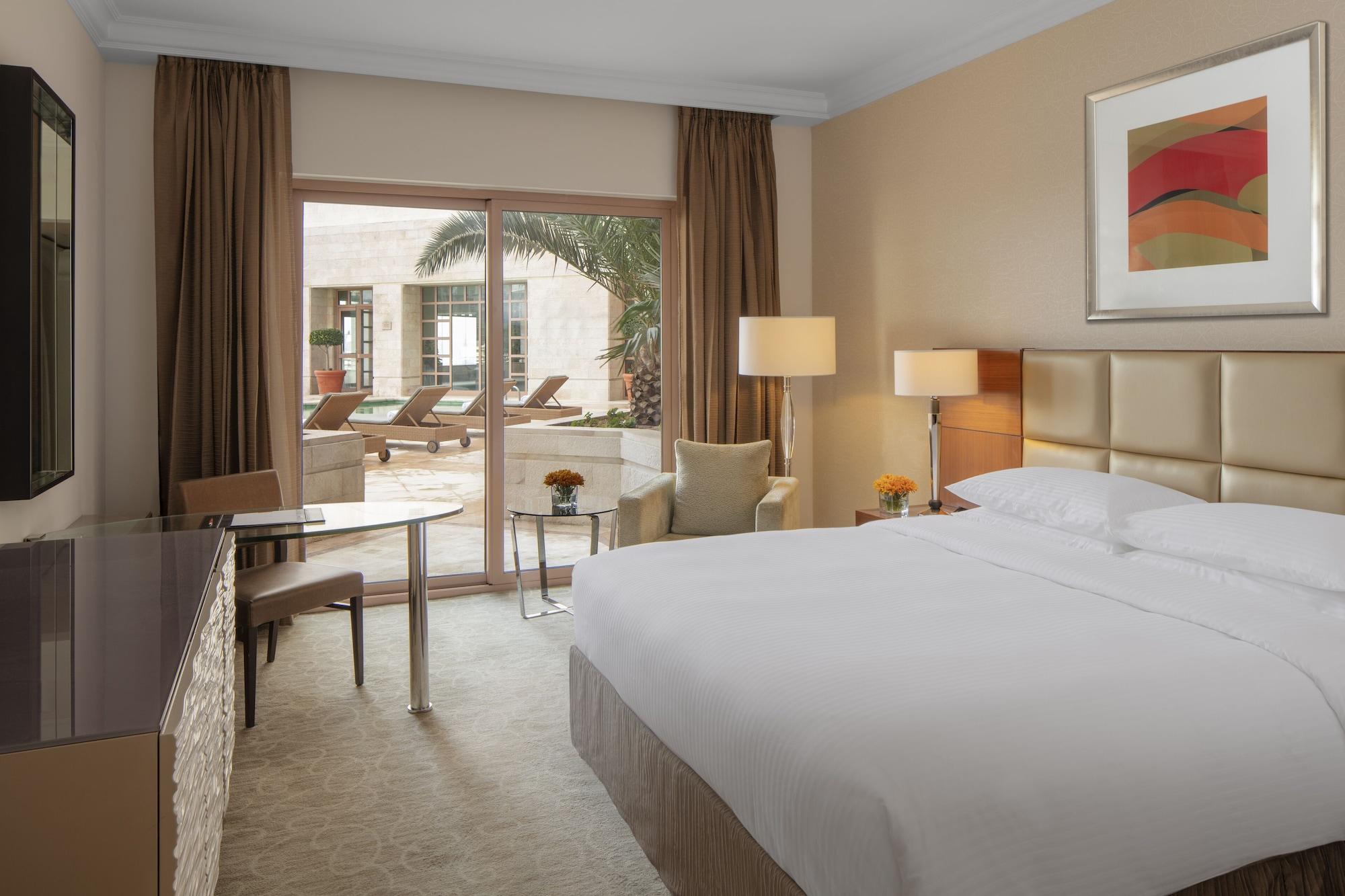 Grand Hyatt Amman Hotel Luaran gambar A room at the hotel