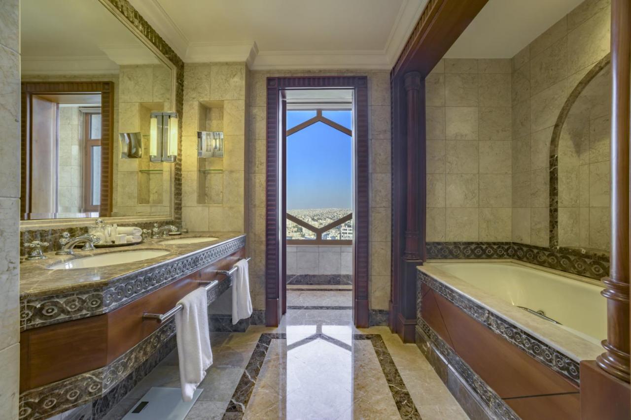Grand Hyatt Amman Hotel Luaran gambar Bathroom