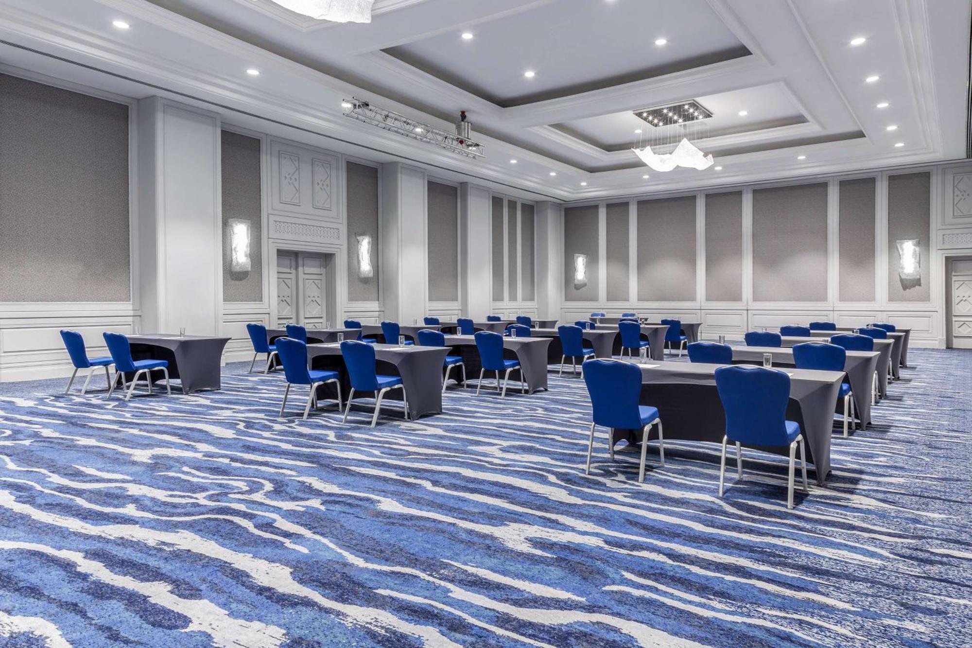 Grand Hyatt Amman Hotel Luaran gambar The ballroom at the Hilton London Heathrow