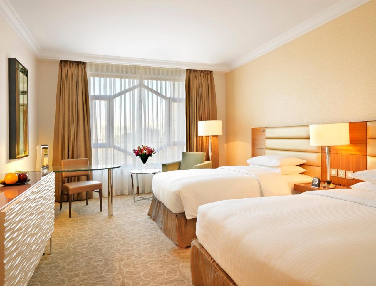 Grand Hyatt Amman Hotel Luaran gambar A room at the hotel